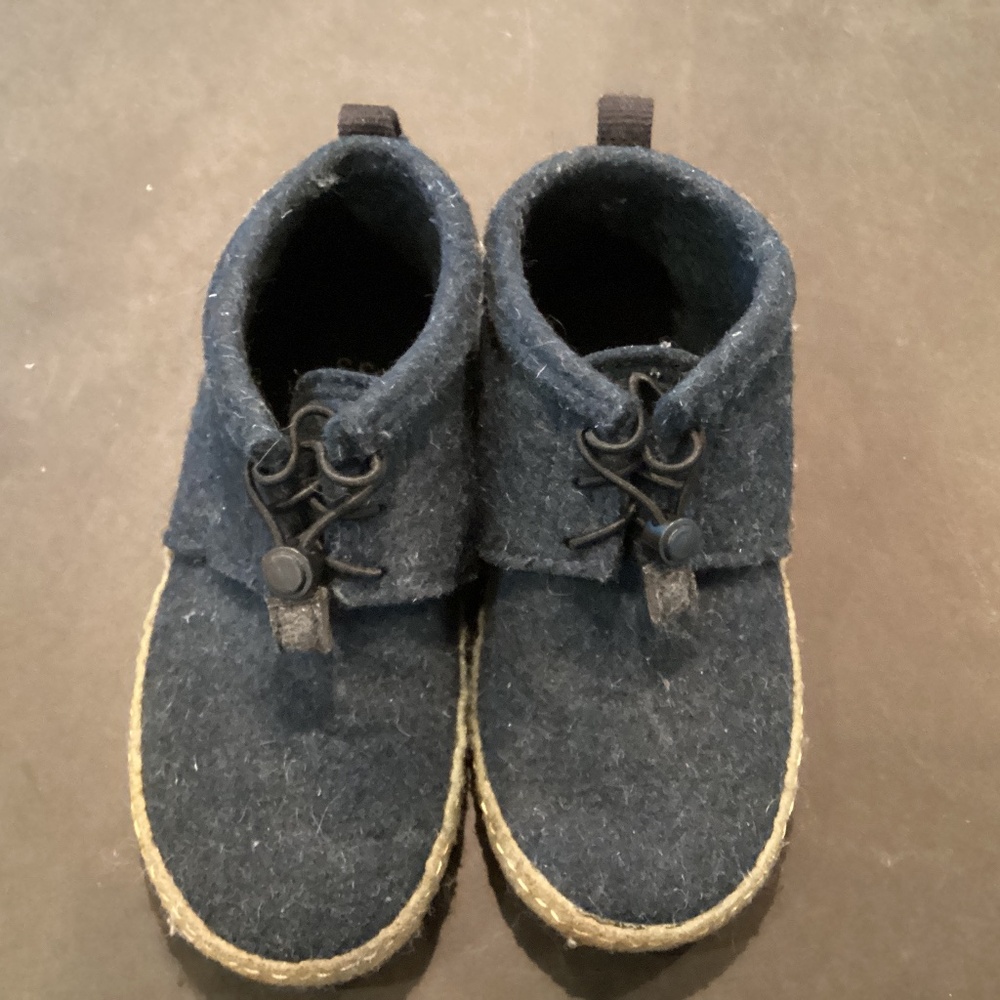 Kyrgies kids wool slippers